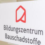 Eingang Bildungszentrum Bauschadstoffe